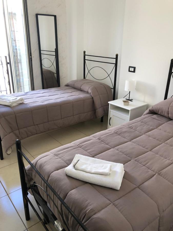 Terrazza Fama Villa Catánia Buitenkant foto